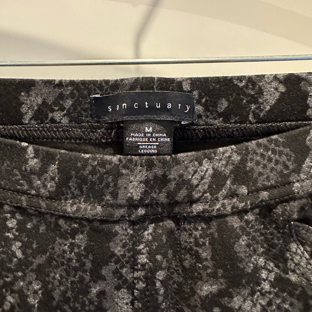 Size M Snake Skin Sanctuary Pants